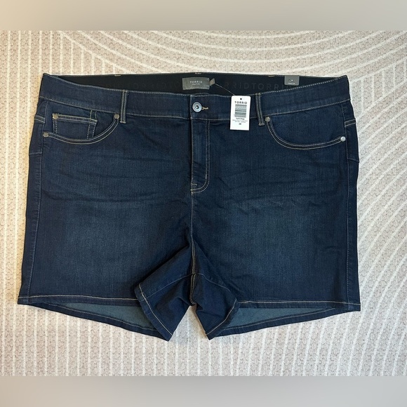 Torrid Womens 5 Inch Bombshell Premium Stretch High Rise Short 28 Canary Wharf - Picture 1 of 7